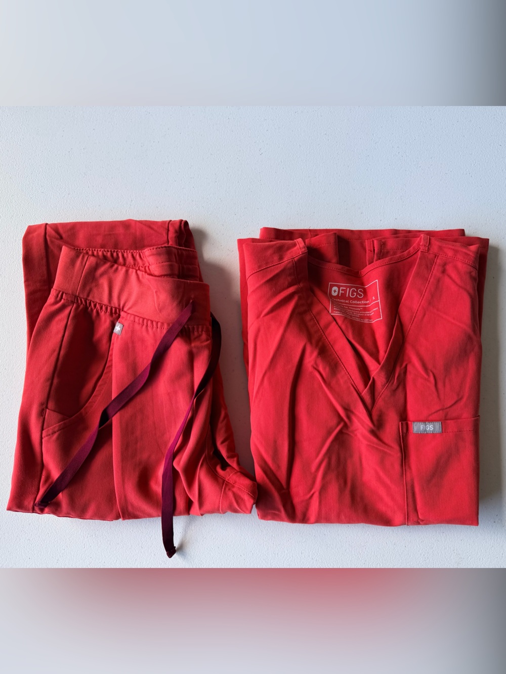 FIGS Womens Red Scrub Set - Red Kids Bottoms